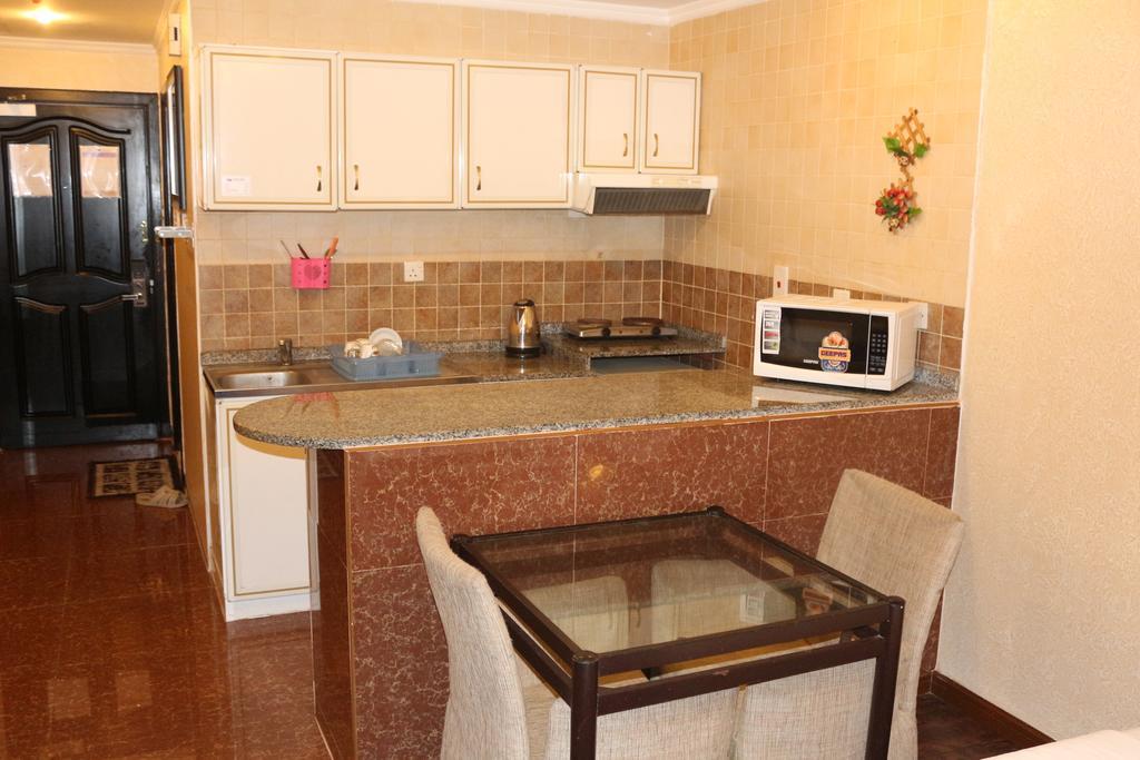 Hafez Hotel Apartments - Al Ras Metro Station Dubaï Extérieur photo